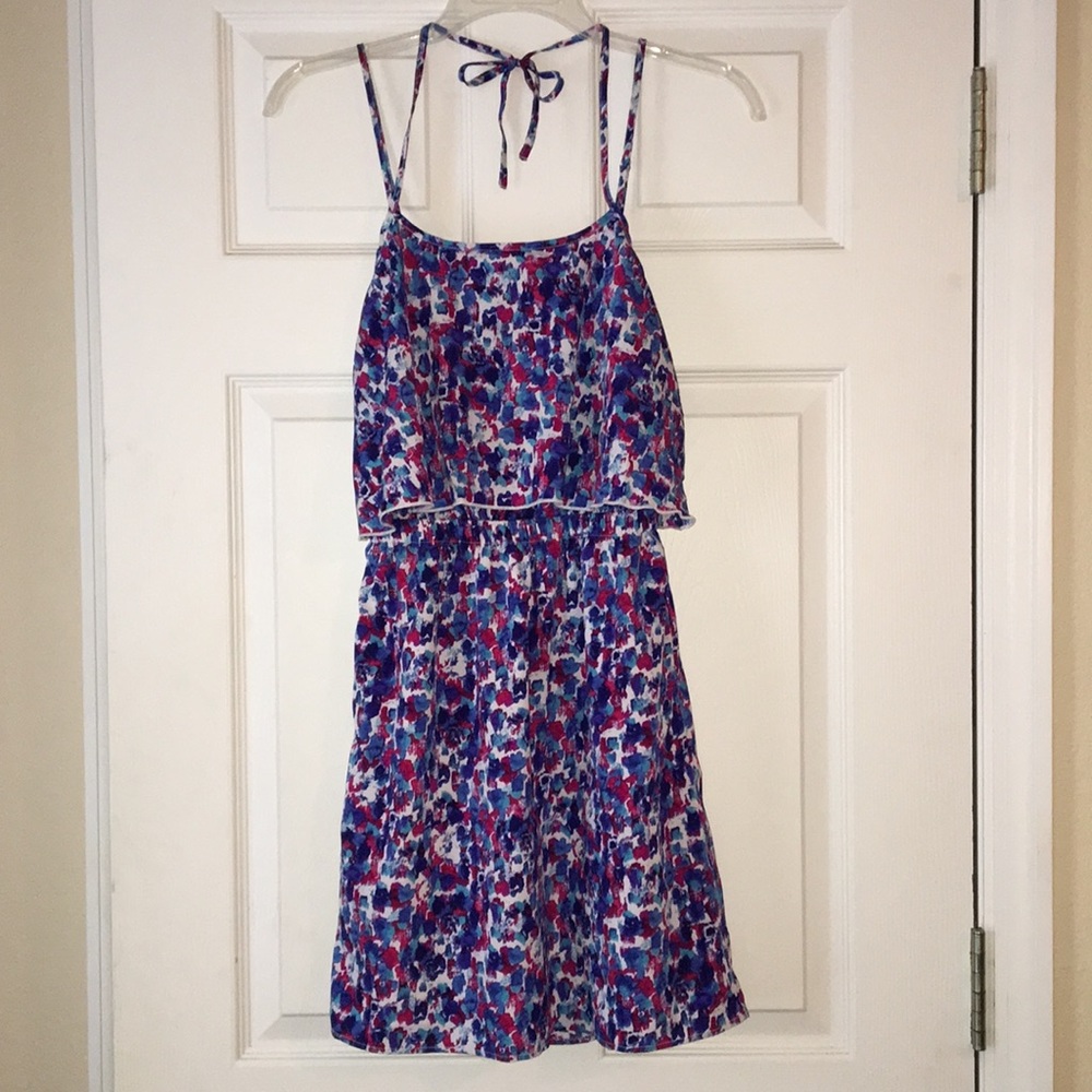 Jessica Simpson Dress. XSmall. Partly open back.